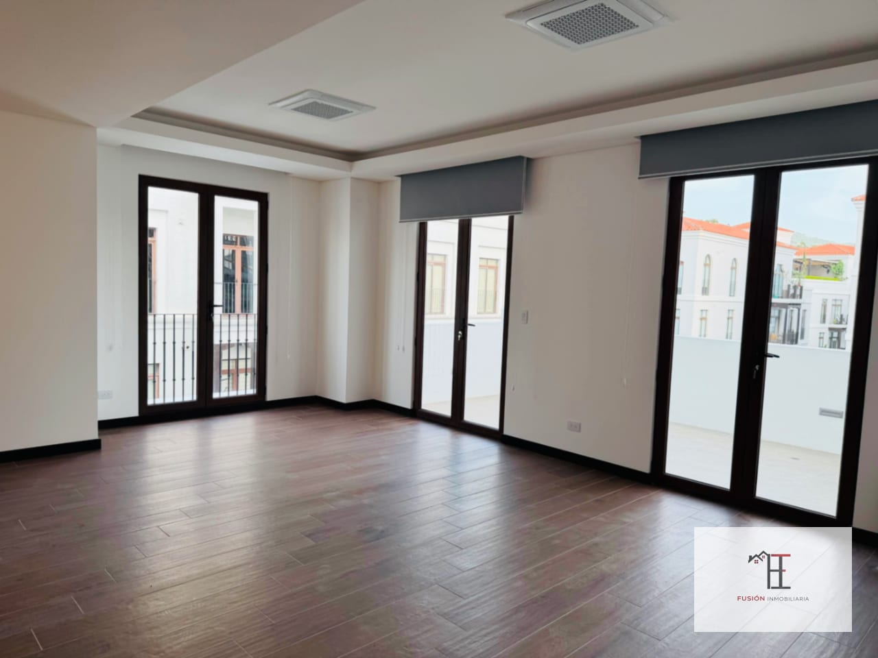 Rento apartamento para estrenar en Lirios de Cayalá 4, zona 16 — Apartamento en Alquiler en Lirios de Cayalá IV, Zona 16, Guatemala, Ciudad — foto 4 de 12