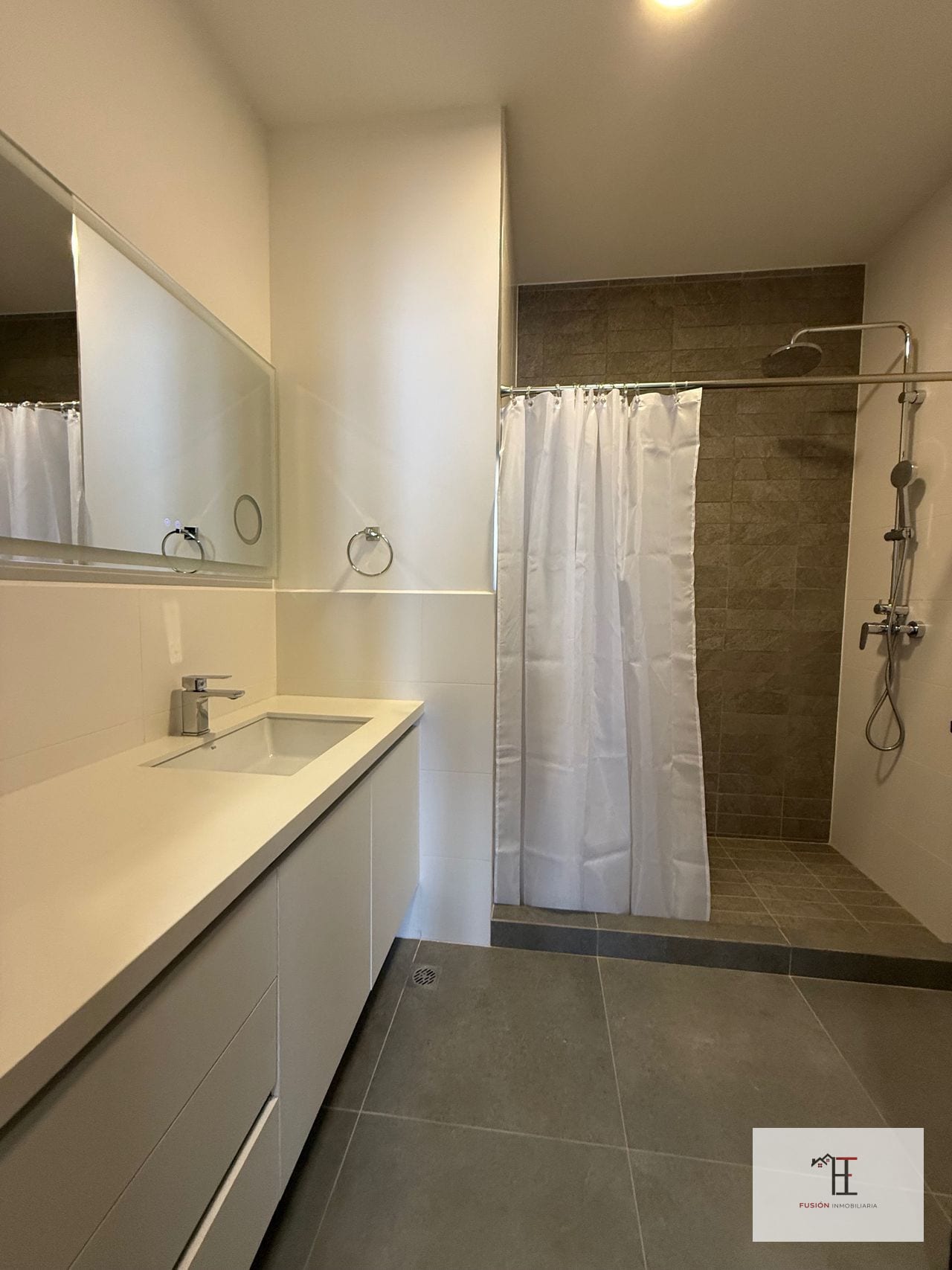 Rento apartamento para estrenar en Lirios de Cayalá 4, zona 16 — Apartamento en Alquiler en Lirios de Cayalá IV, Zona 16, Guatemala, Ciudad — foto 5 de 12