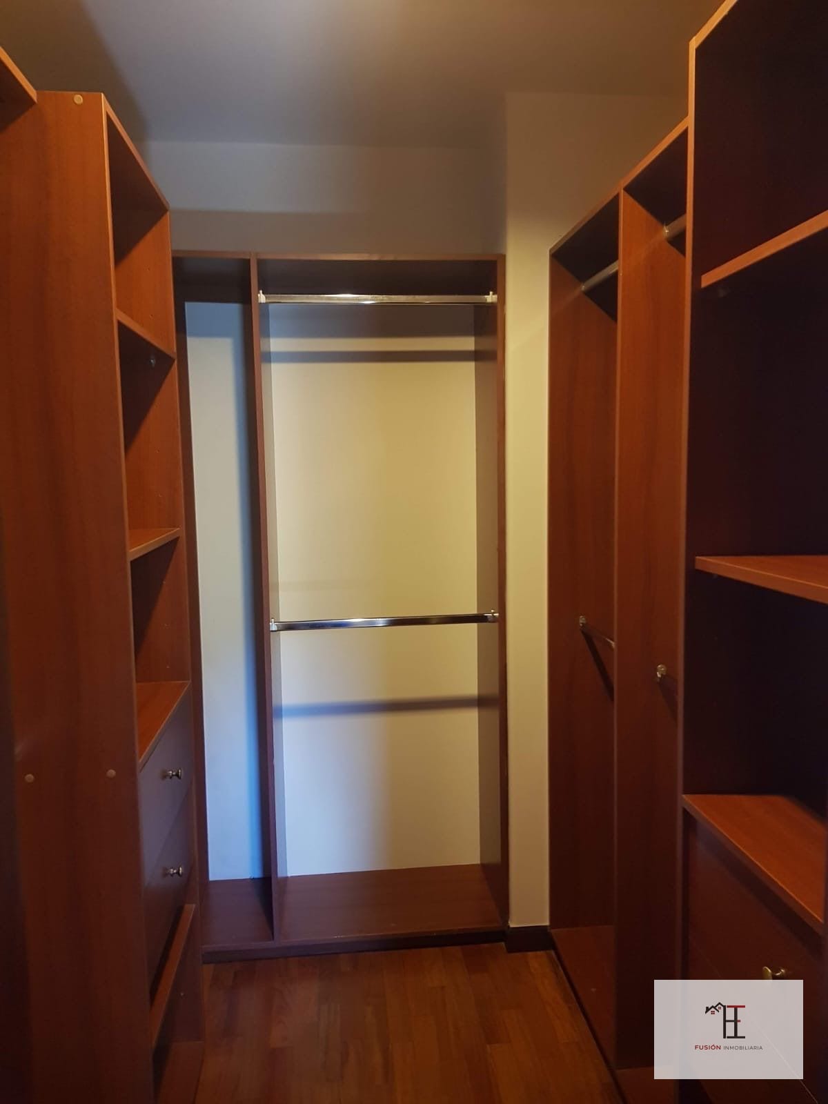 Apartamento en alquiler Las Pilas Zona 15 — Apartamento en Alquiler en Las Pilas, Zona 15, Guatemala, Ciudad — foto 7 de 10