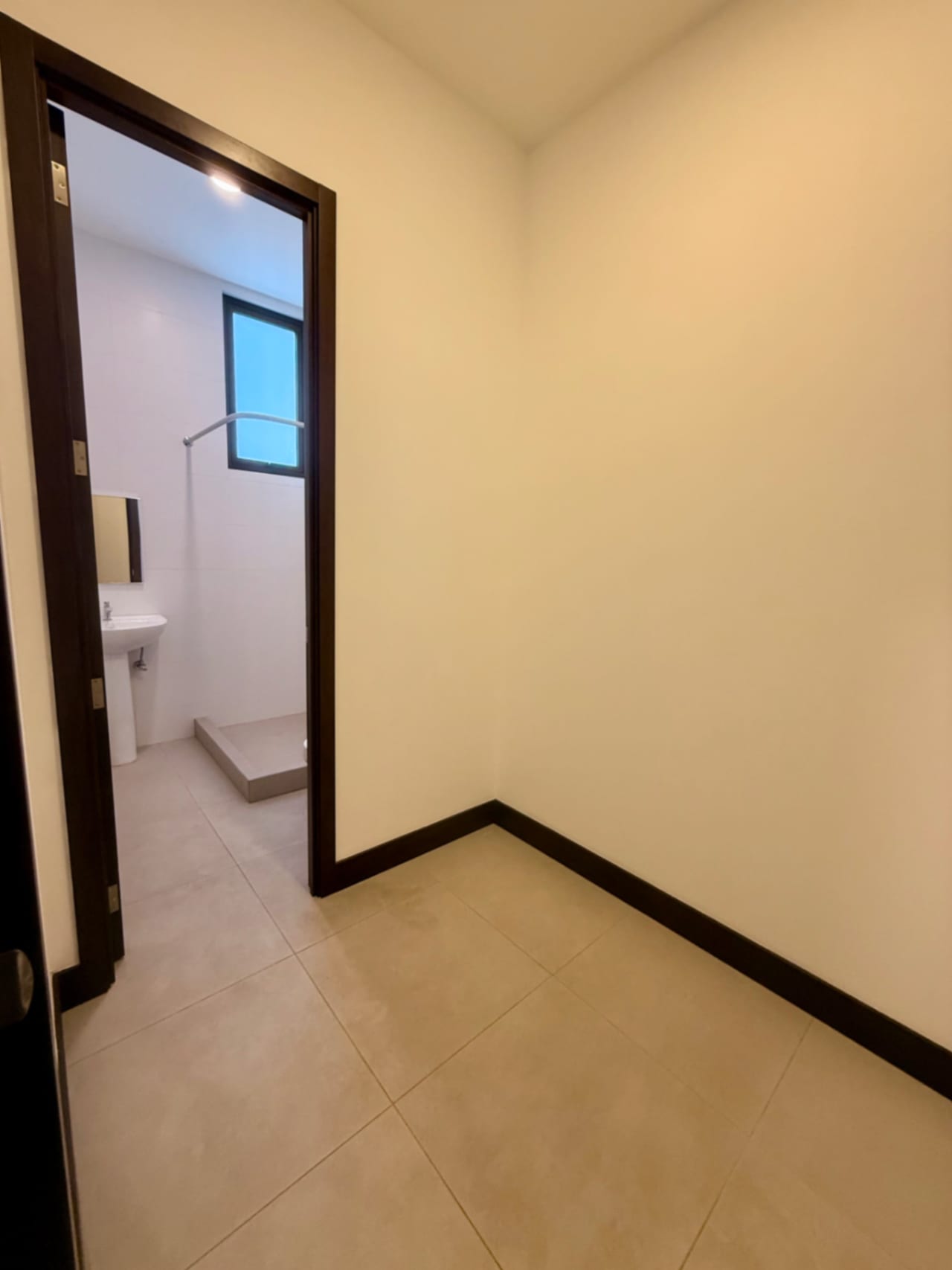 Moderno Apartamento en Renta/venta Zona 14 — Apartamento en Alquiler en Zona 14, Guatemala, Ciudad — foto 8 de 17