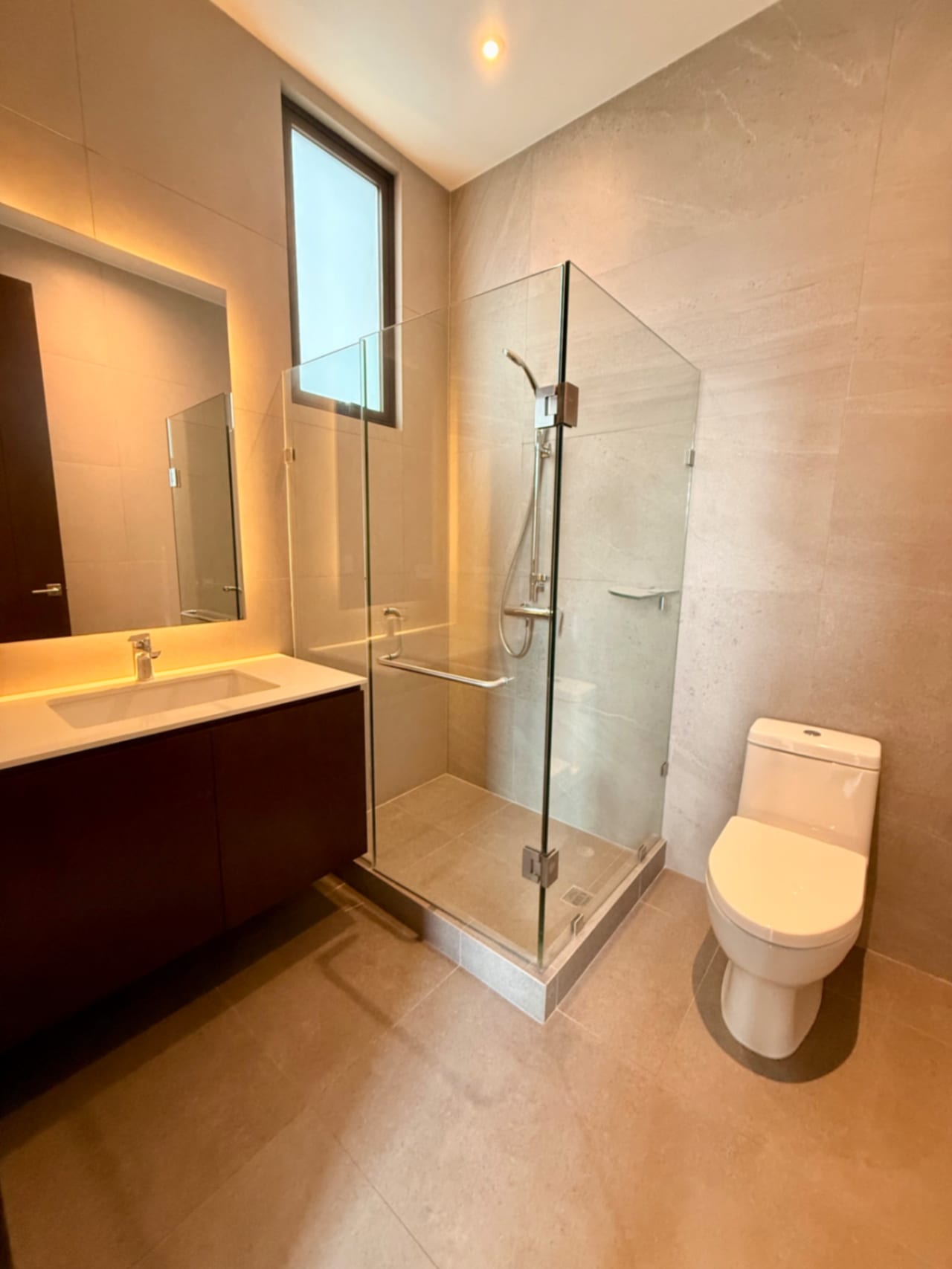Moderno Apartamento en Renta/venta Zona 14 — Apartamento en Alquiler en Zona 14, Guatemala, Ciudad — foto 9 de 17