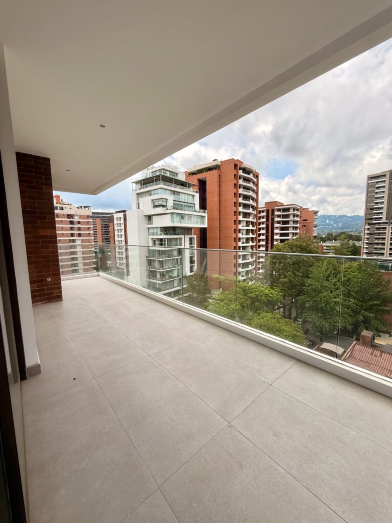 Moderno Apartamento en Renta/venta Zona 14 — Apartamento en Alquiler en Zona 14, Guatemala, Ciudad — foto 11 de 17