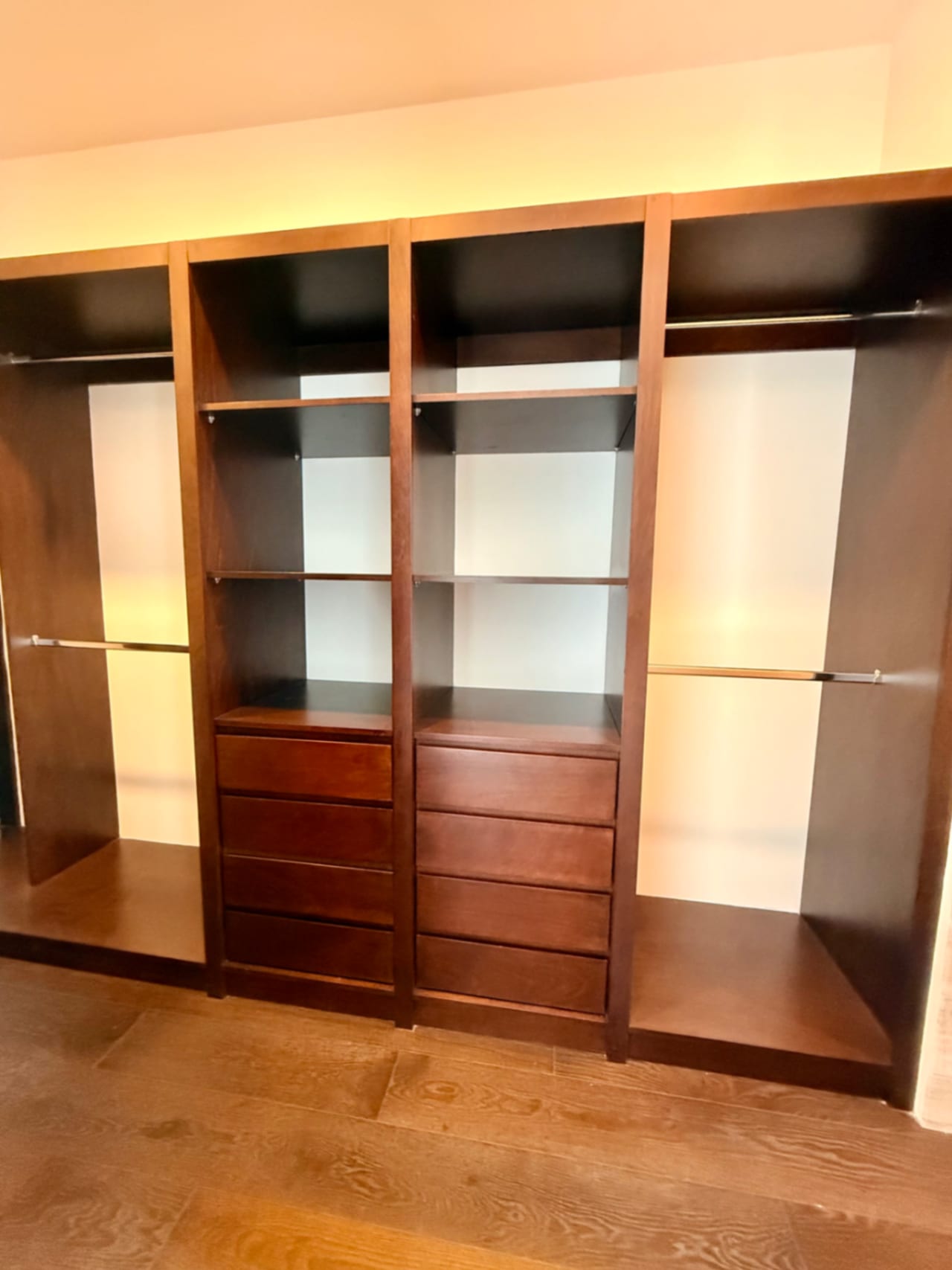 Moderno Apartamento en Renta/venta Zona 14 — Apartamento en Alquiler en Zona 14, Guatemala, Ciudad — foto 12 de 17