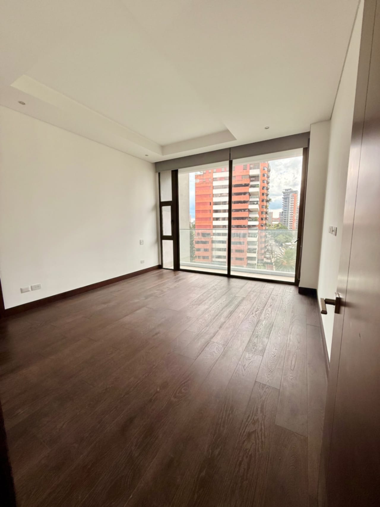 Moderno Apartamento en Renta/venta Zona 14 — Apartamento en Alquiler en Zona 14, Guatemala, Ciudad — foto 14 de 17