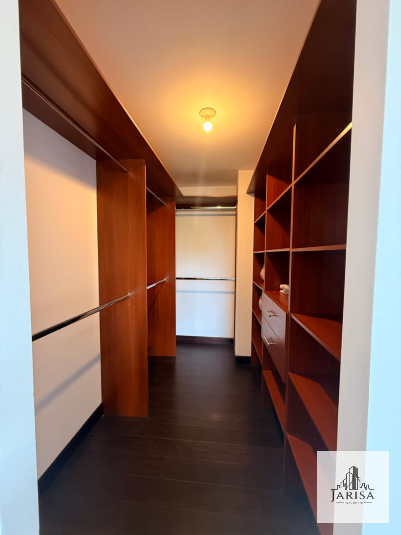 Apartamento Amueblado Zona 14 — Apartamento en Alquiler en Zona 14, Guatemala, Ciudad — foto 10 de 16