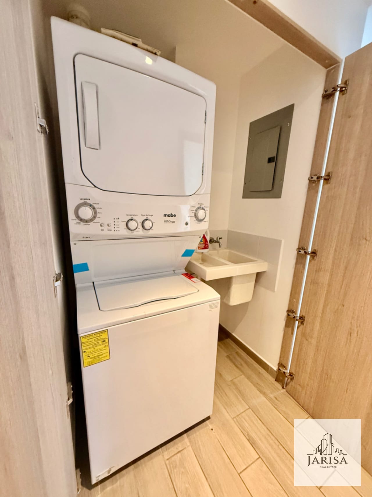 Apartamento Amueblado Zona 10 — Apartamento en Alquiler en Zona 10, Guatemala, Ciudad — foto 6 de 17