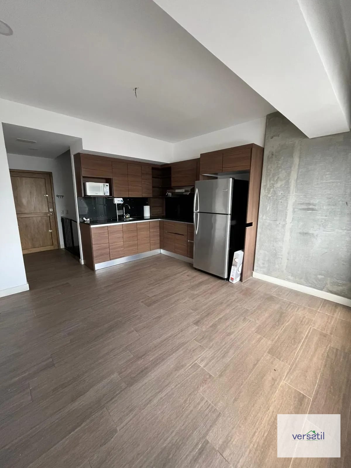 Bello Apartamento en Venta/ Con Inquilino — Apartamento en Venta en Granat, Zona 4, Guatemala, Ciudad — foto 2 de 13
