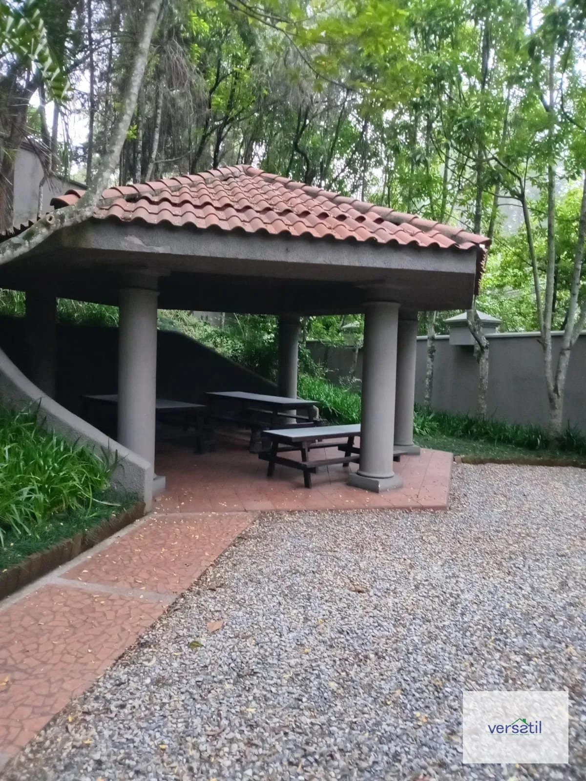 Hermosa casa de 4 habitaciones y gran Jardín !!! Alquiler — Casa en Alquiler en Villas del Campo, Carretera a El Salvador, Guatemala, Ciudad — foto 10 de 12