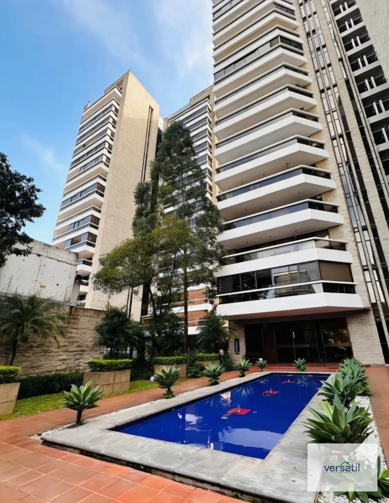Espectacular Apartamento en Alquiler TIFFANY II zona 10 — Apartamento en Alquiler en Tiffany II, Zona 10, Guatemala, Ciudad — foto 1 de 14