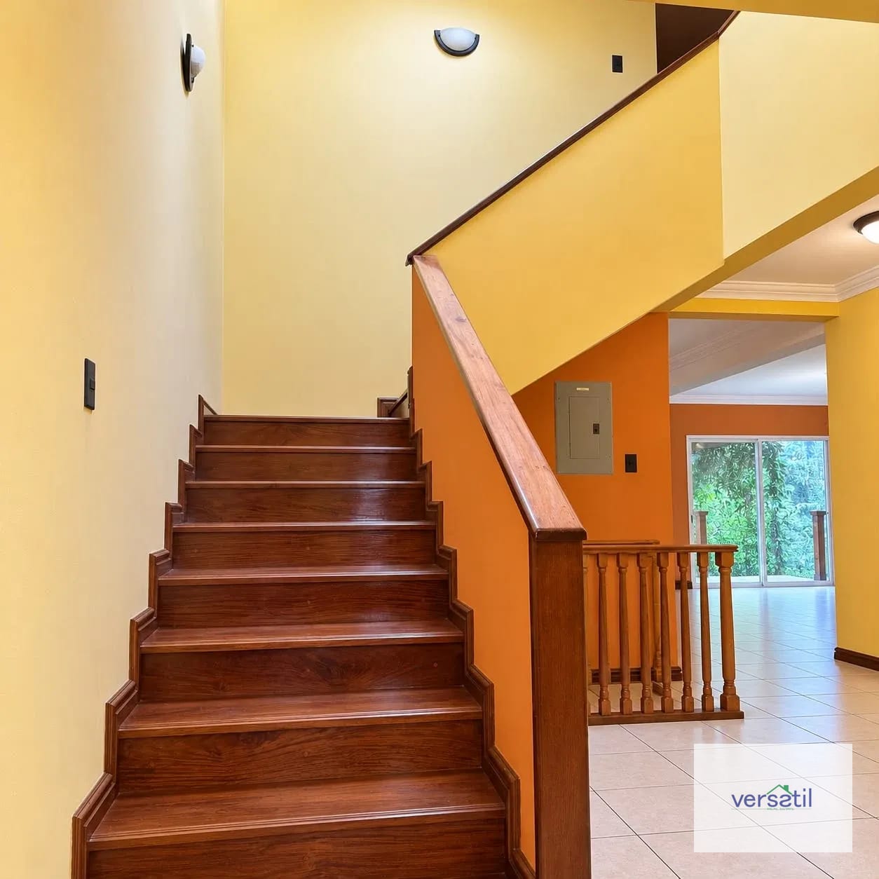 En venta linda casa en Los Manantiales — Casa en Venta en San José Pinula, Guatemala, Ciudad — foto 2 de 12