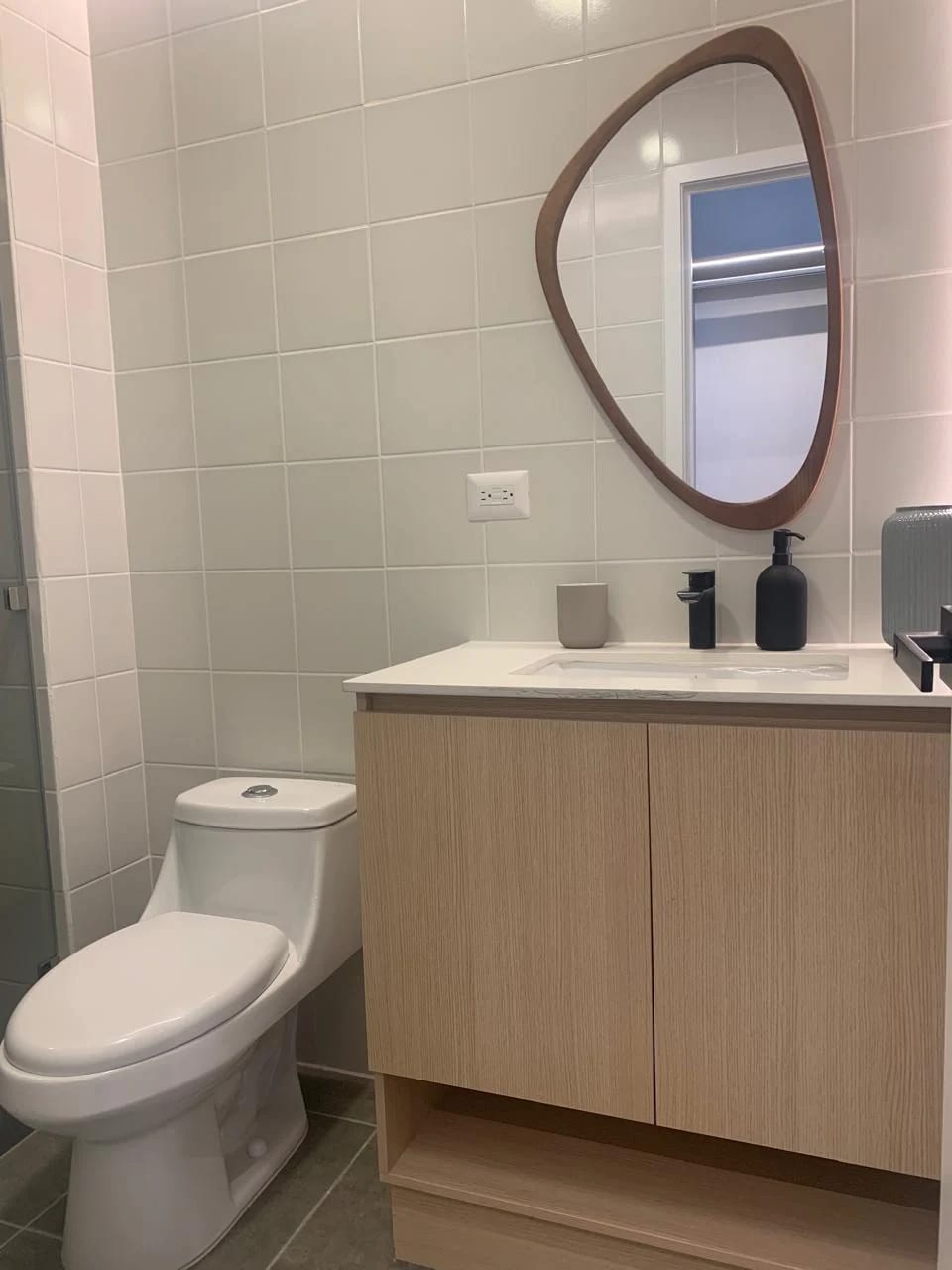 Apto completamente amueblado y equipado en renta en zona 14 — Apartamento en Alquiler en Zona 14, Guatemala, Ciudad — foto 6 de 6