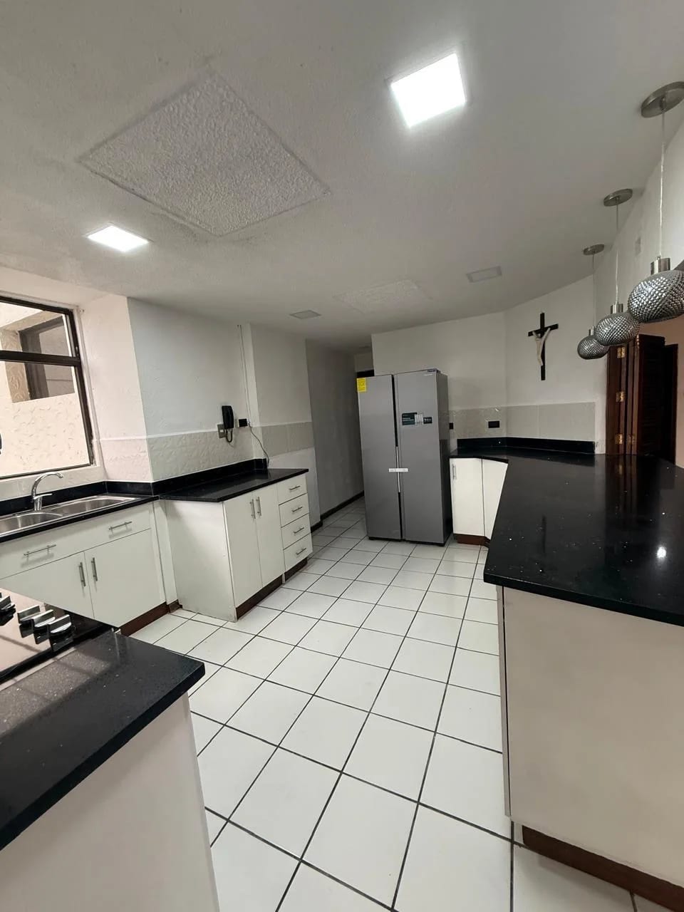 Apto en renta en zona 15 — Apartamento en Alquiler en Zona 15, Guatemala, Ciudad — foto 2 de 10