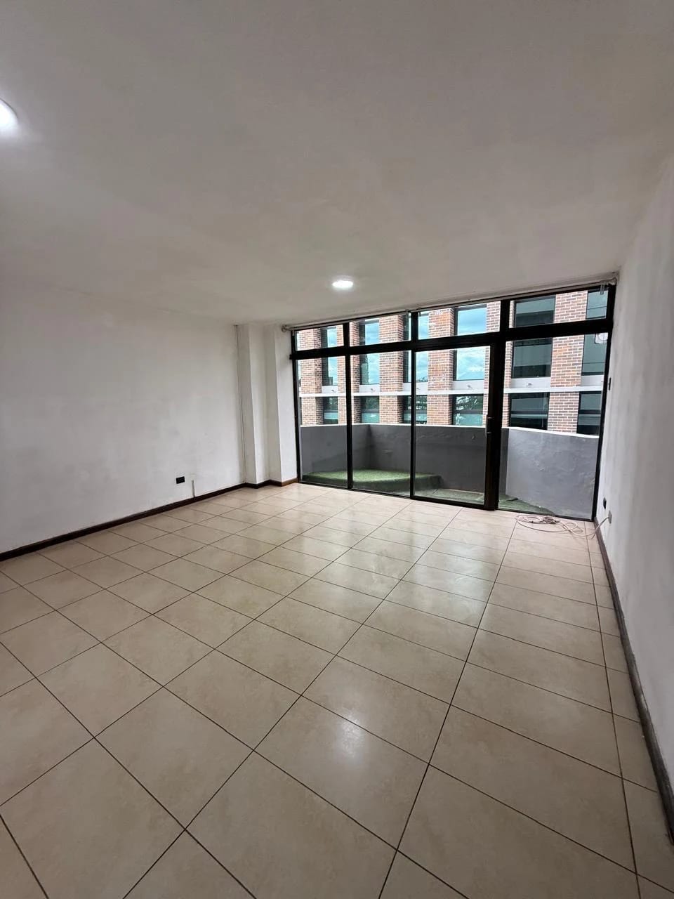 Apto en renta en zona 15 — Apartamento en Alquiler en Zona 15, Guatemala, Ciudad — foto 7 de 10