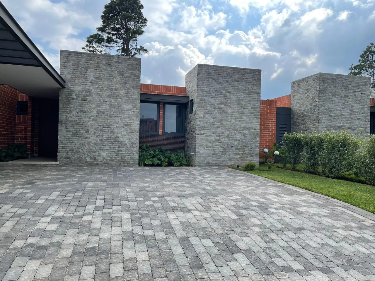 Casa de un nivel en renta en Condominio Las Dalias!! — Casa en Alquiler en Carretera a El Salvador, Guatemala, Ciudad — foto 1 de 14