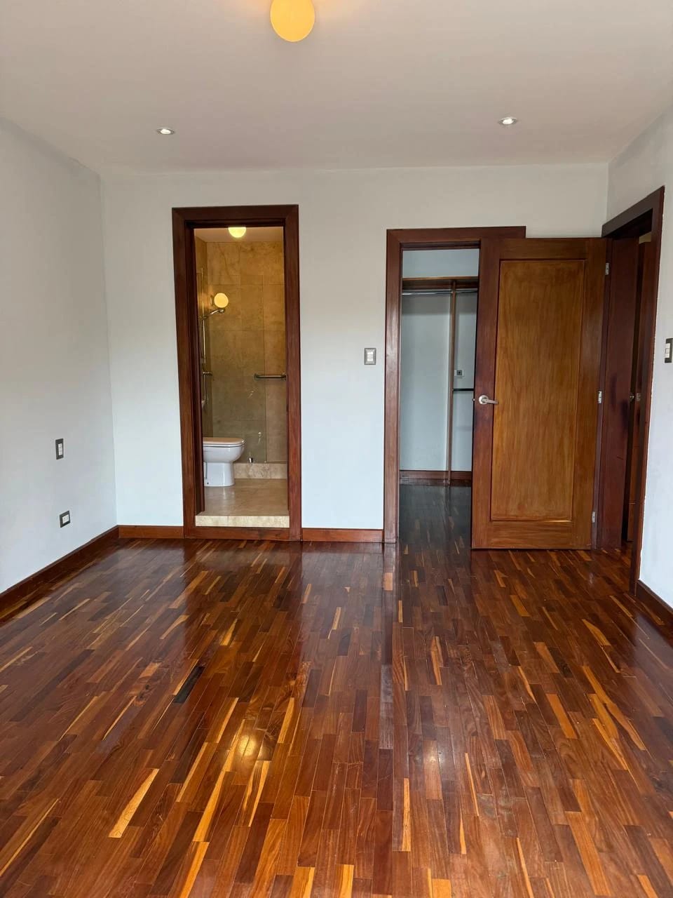 Apto en renta en zona 15 — Apartamento en Alquiler en Zona 15, Guatemala, Ciudad — foto 6 de 9