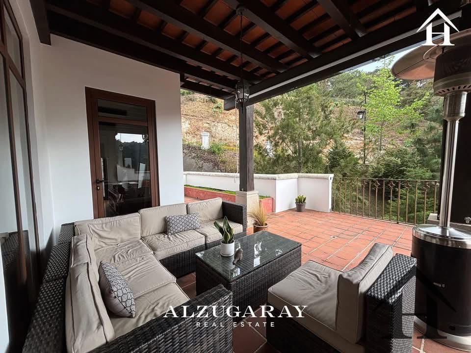 Apartamento amplio Albereda de La Española, Muxbal — Apartamento en Venta en Muxbal, Guatemala, Ciudad — foto 1 de 12