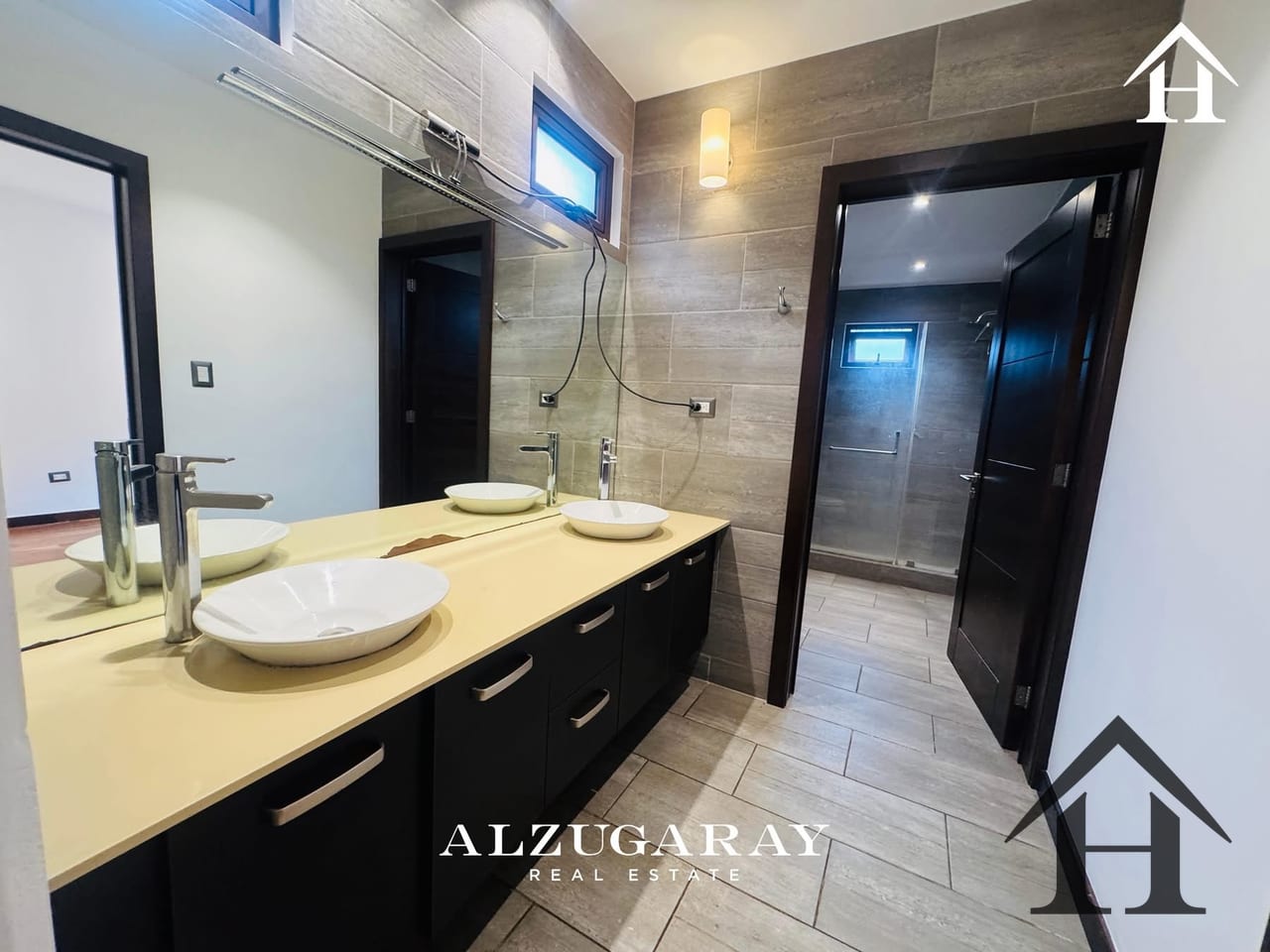 Casa en Condominio Antaria Bellas Luces a 10min de zona 10 — Casa en Venta en Bellas Luces, Santa Catarina Pinula, Guatemala, Ciudad — foto 12 de 13