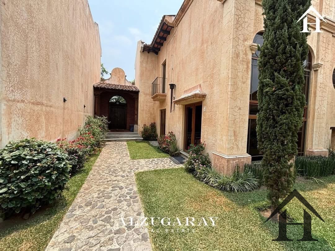 6 villas coloniales en Antigua Guatemala — Casa en Venta en Antigua, Sacatepéquez — foto 2 de 7