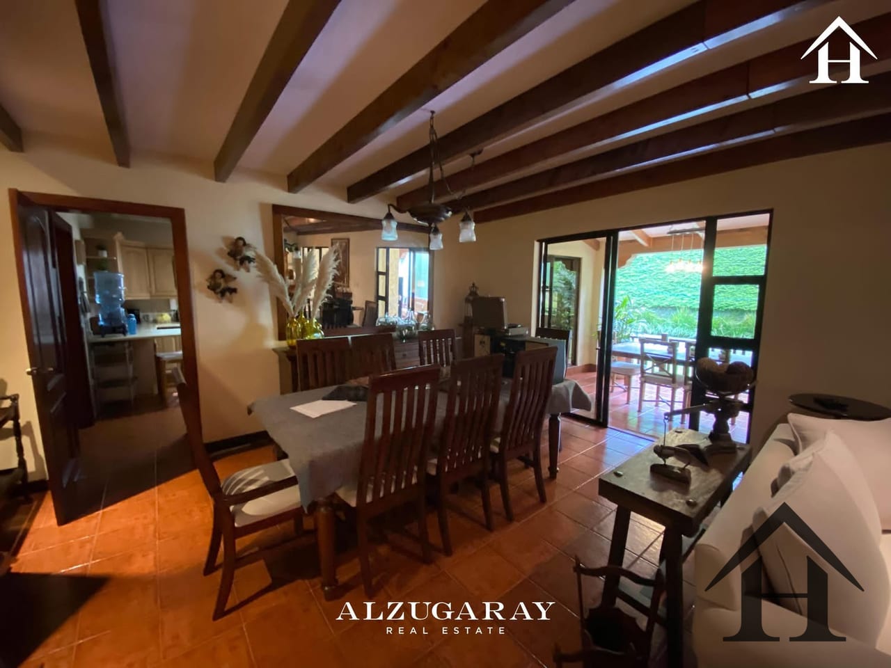 https://youtu.be/E6fD39RVdXU — Casa en Venta en La Encantada, Carretera a El Salvador, Guatemala, Ciudad — foto 5 de 10