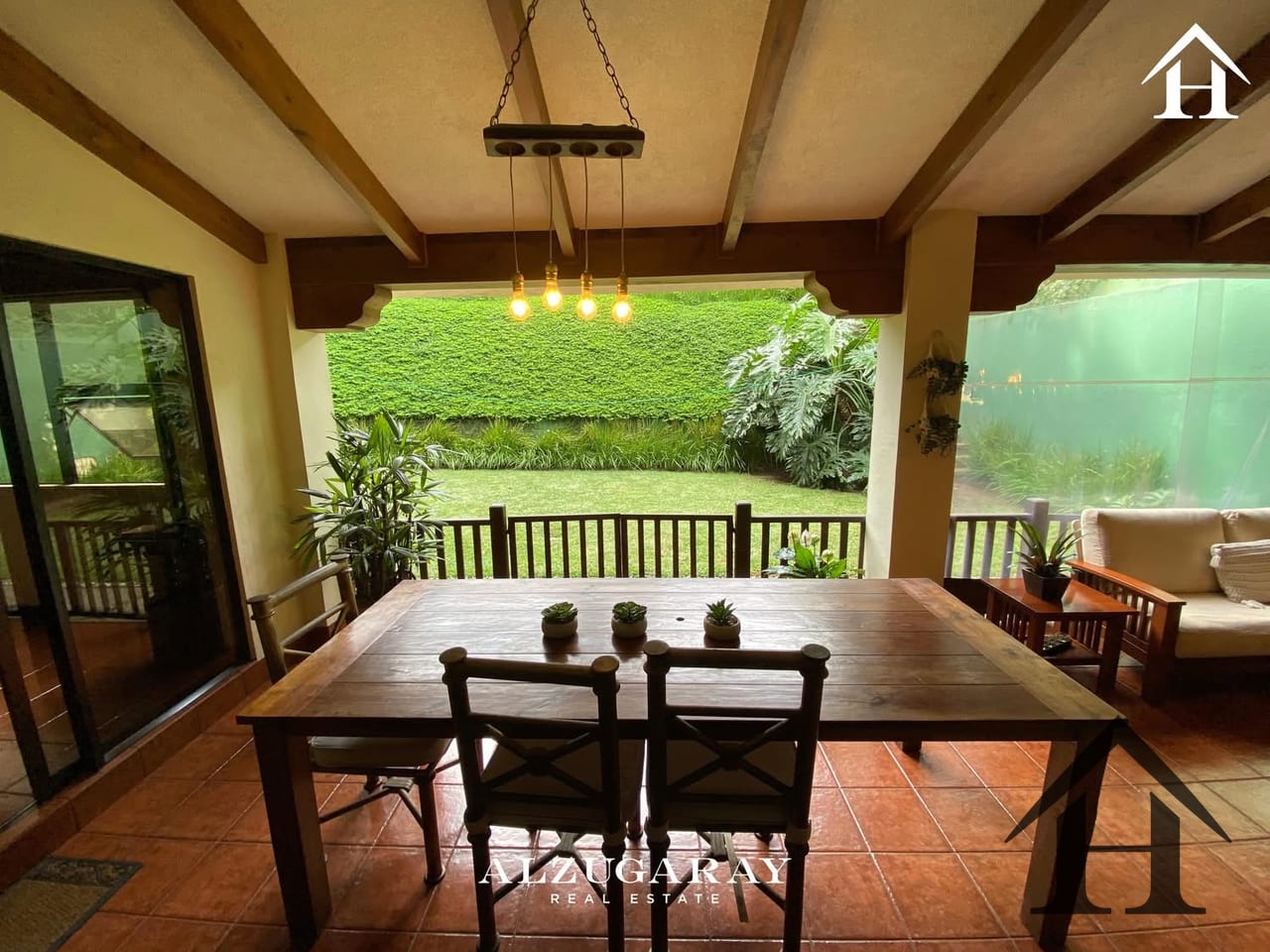 https://youtu.be/E6fD39RVdXU — Casa en Venta en La Encantada, Carretera a El Salvador, Guatemala, Ciudad — foto 6 de 10