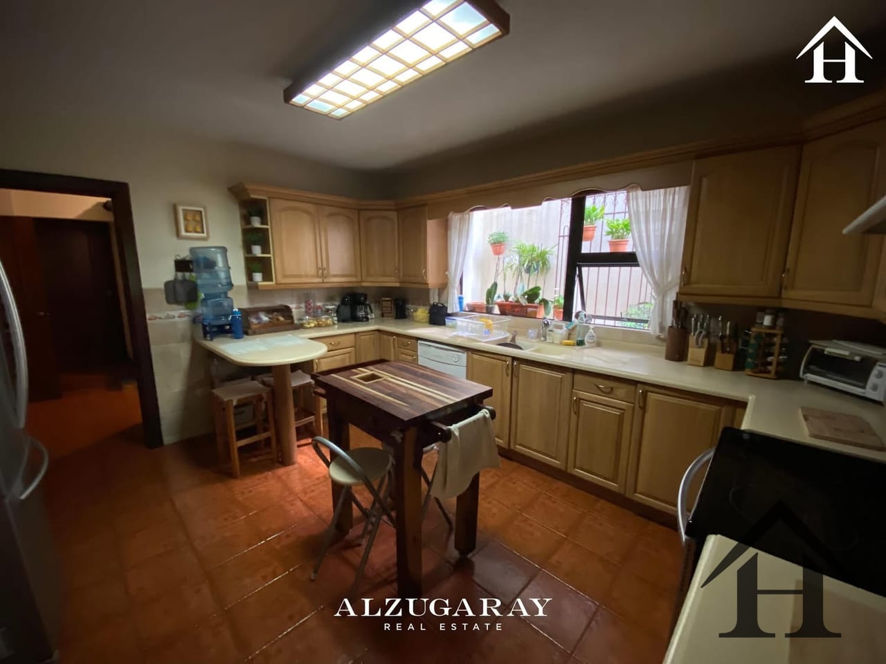 https://youtu.be/E6fD39RVdXU — Casa en Venta en La Encantada, Carretera a El Salvador, Guatemala, Ciudad — foto 9 de 10