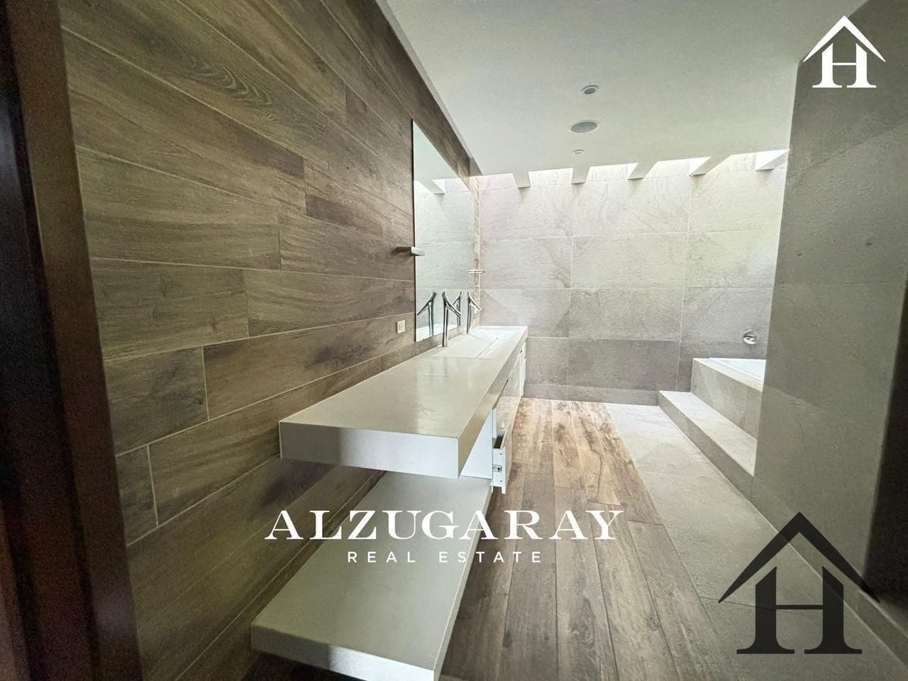 Casa de lujo Minimalista Condominio La Española, Muxbal — Casa en Venta en Muxbal, Guatemala, Ciudad — foto 11 de 17