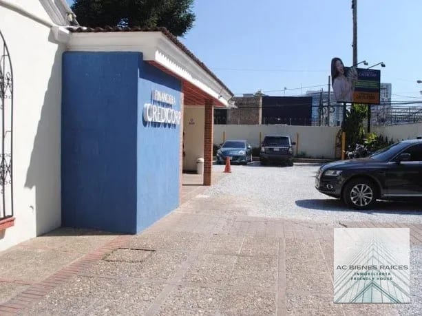 Casa con super ubicación para oficinas — Casa en Alquiler en Zona 10, Guatemala, Ciudad — foto 3 de 9