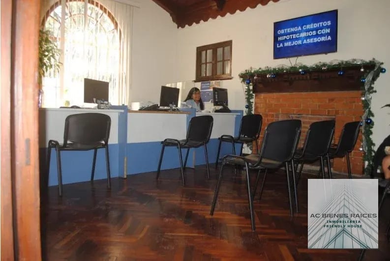 Casa con super ubicación para oficinas — Casa en Alquiler en Zona 10, Guatemala, Ciudad — foto 4 de 9