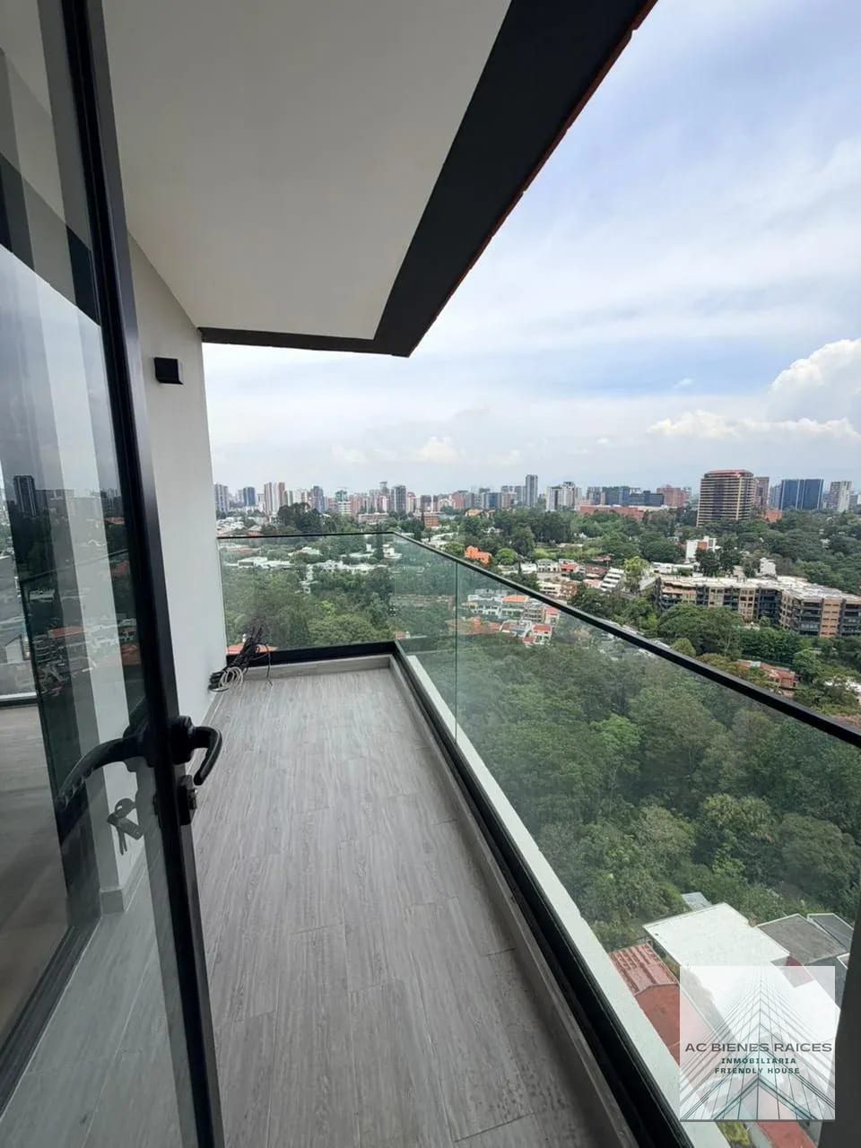 TOMUS renta de apto 3 habitaciones — Apartamento en Alquiler en Zona 15, Guatemala, Ciudad — foto 3 de 13