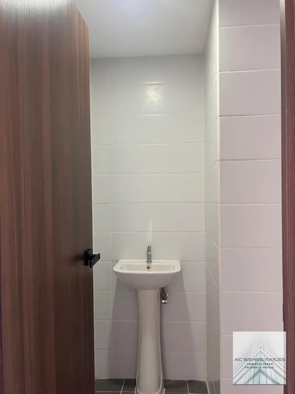 NOVA REFORMADOR oficina en venta — Oficina en Venta en Zona 9, Guatemala, Ciudad — foto 7 de 7