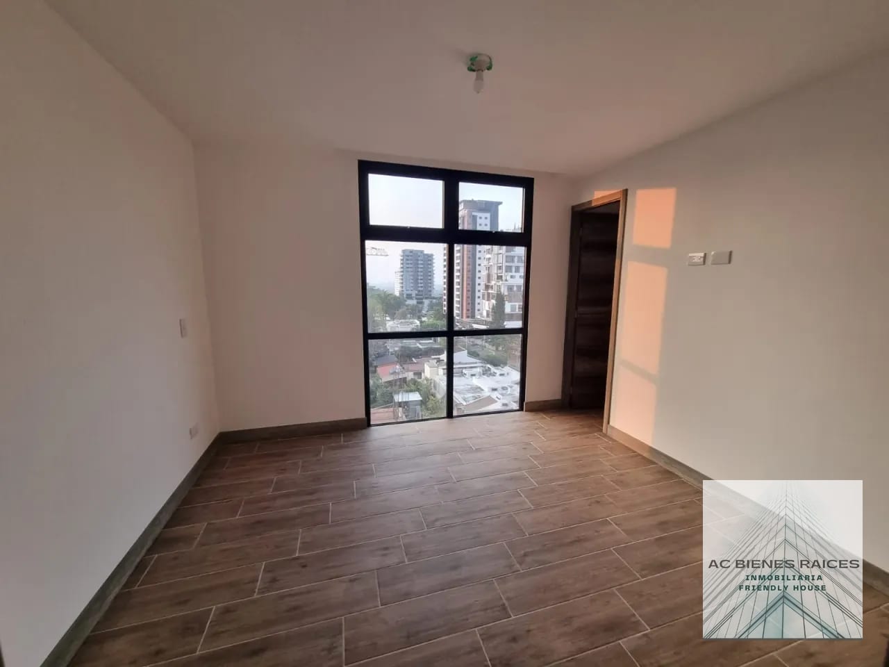 Venta apto Kintea — Apartamento en Venta en Kiintea, Zona 15, Guatemala, Ciudad — foto 5 de 14