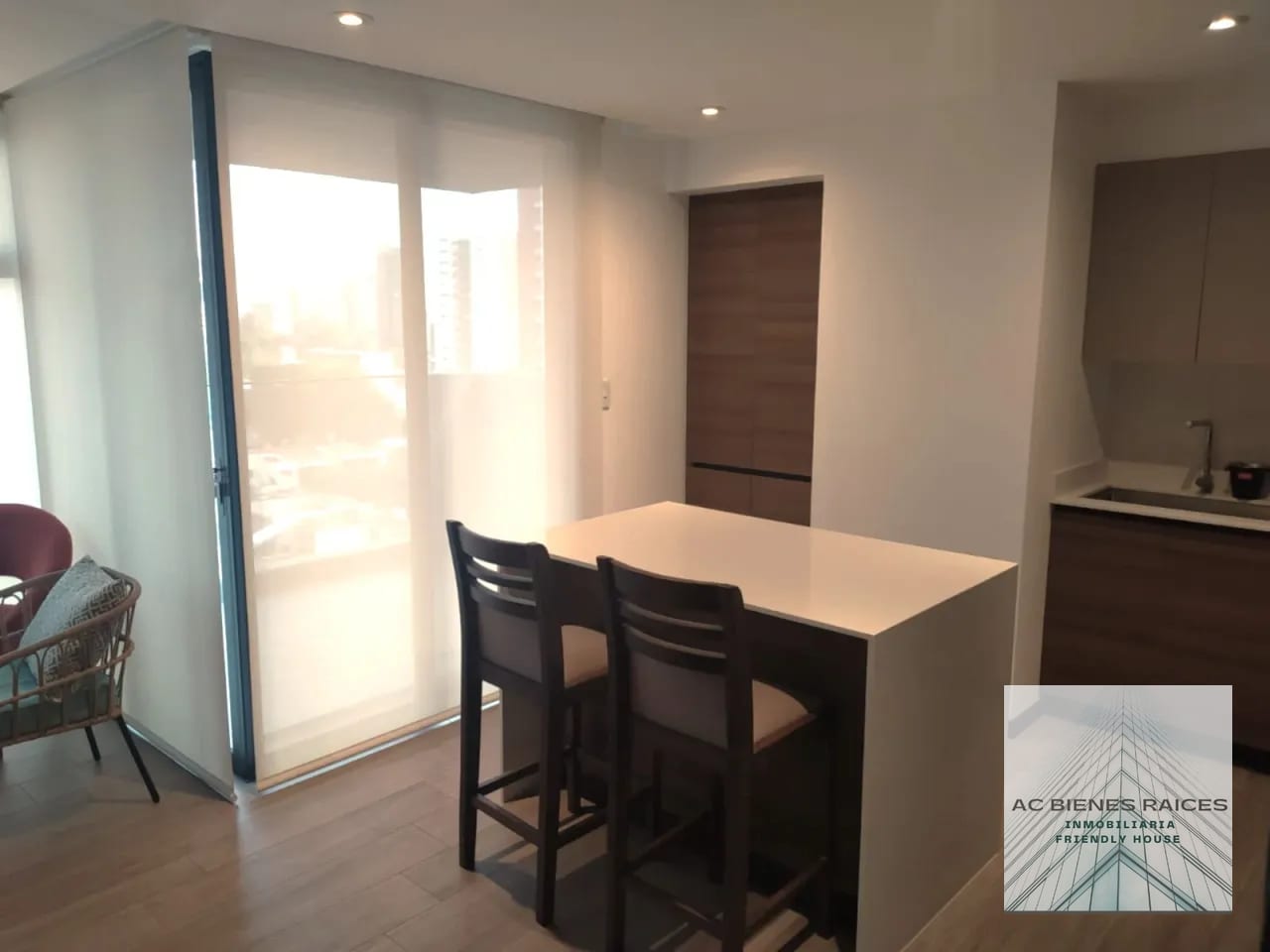 Venta apto IQ10 — Apartamento en Venta en Zona 10, Guatemala, Ciudad — foto 2 de 11