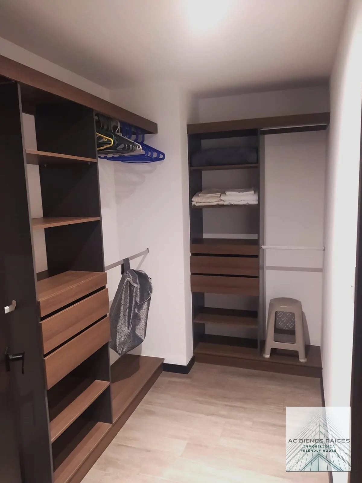 Venta apto IQ10 — Apartamento en Venta en Zona 10, Guatemala, Ciudad — foto 10 de 11