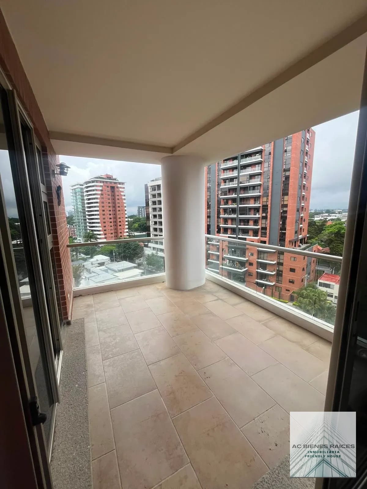 Akoya zona 14 renta 2 habitaciones — Apartamento en Alquiler en Akoya, Zona 14, Guatemala, Ciudad — foto 2 de 15