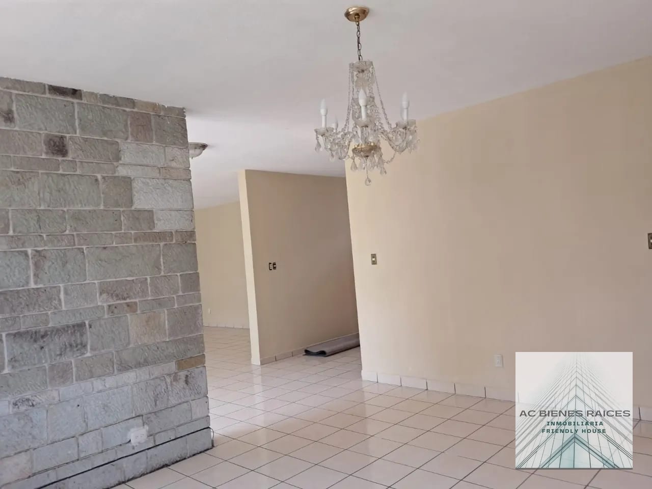 Casa en renta zona 10 ideal clínicas, oficinas — Casa en Alquiler en Zona 10, Guatemala, Ciudad — foto 3 de 14