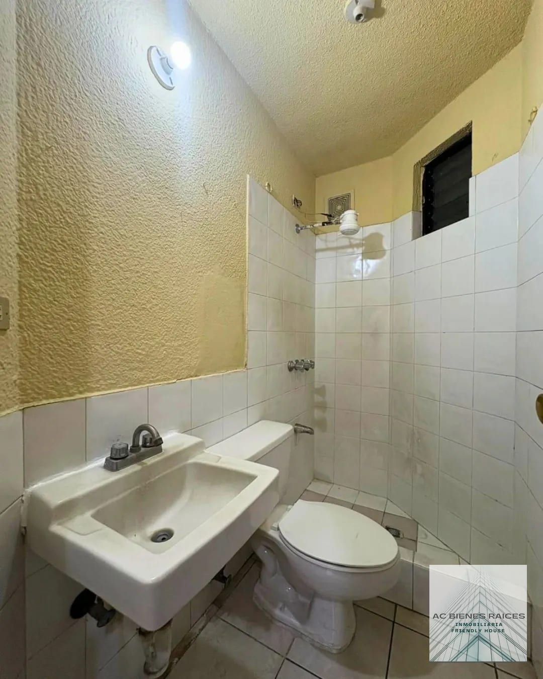Valles de Acatán Zona 16 apto en renta — Apartamento en Alquiler en Zona 16, Guatemala, Ciudad — foto 3 de 5