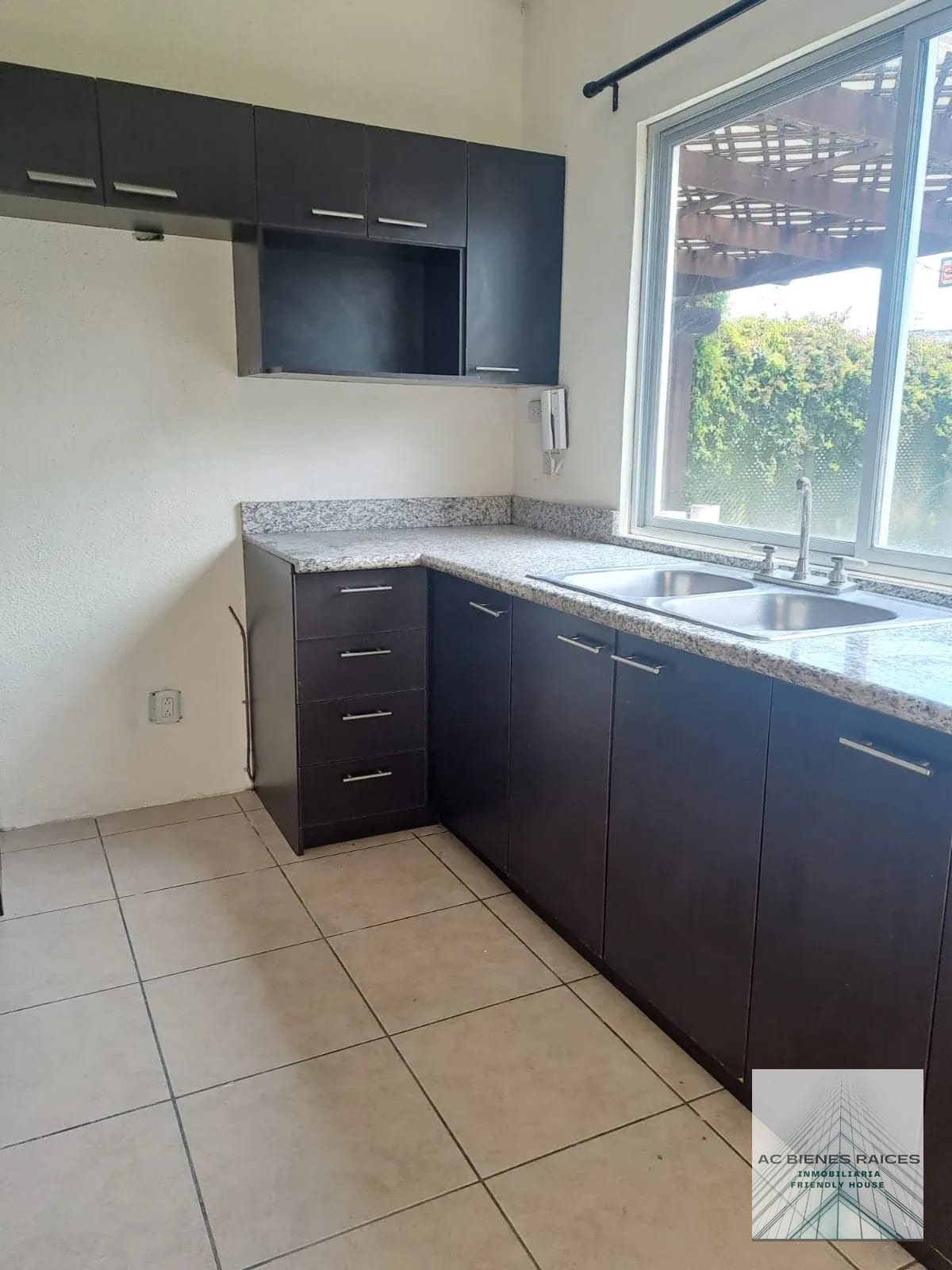 Casa en renta Villas del Pinar Km. 19.5 CES — Casa en Alquiler en Carretera a El Salvador, Guatemala, Ciudad — foto 4 de 15