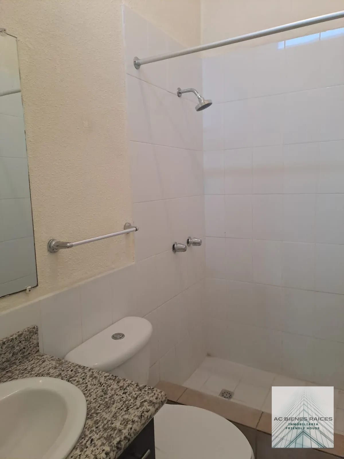 Casa en renta Villas del Pinar Km. 19.5 CES — Casa en Alquiler en Carretera a El Salvador, Guatemala, Ciudad — foto 14 de 15