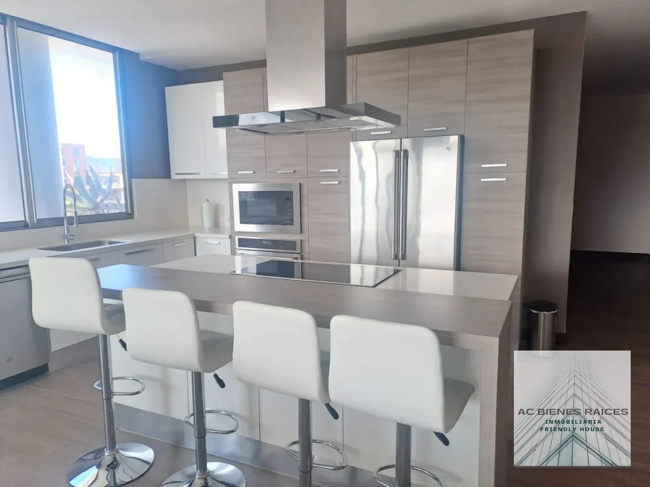 Venta Lower Pent House Torre Caprese Zona 15 VH2 — Apartamento en Venta en Zona 15, Guatemala, Ciudad — foto 3 de 16