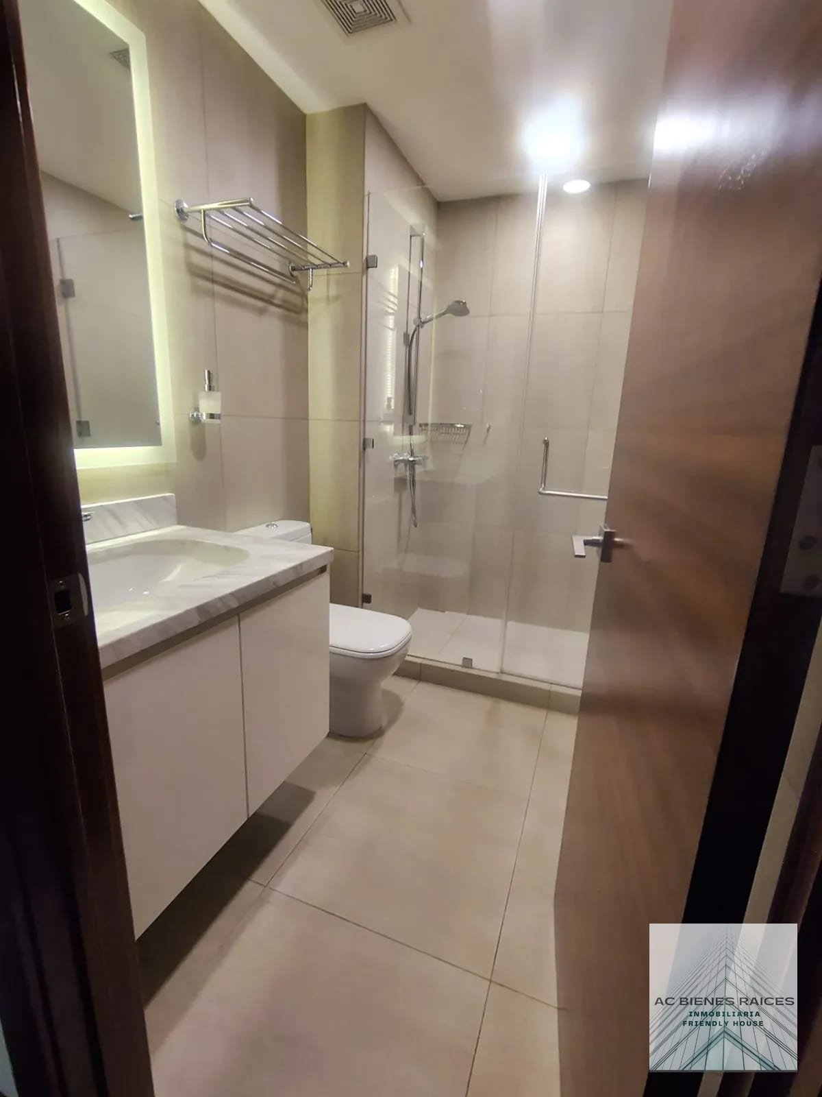 Apice 1 VH1 lindo apto en renta — Apartamento en Alquiler en Zona 15, Guatemala, Ciudad — foto 10 de 14