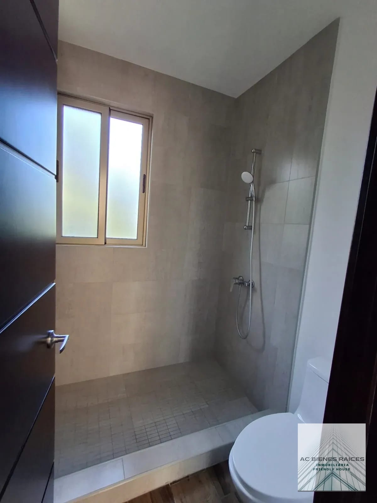 Villa en renta en Blanc Monterrico — Casa vacacional en Alquiler en Blanc, Monterrico, Santa Rosa — foto 7 de 11