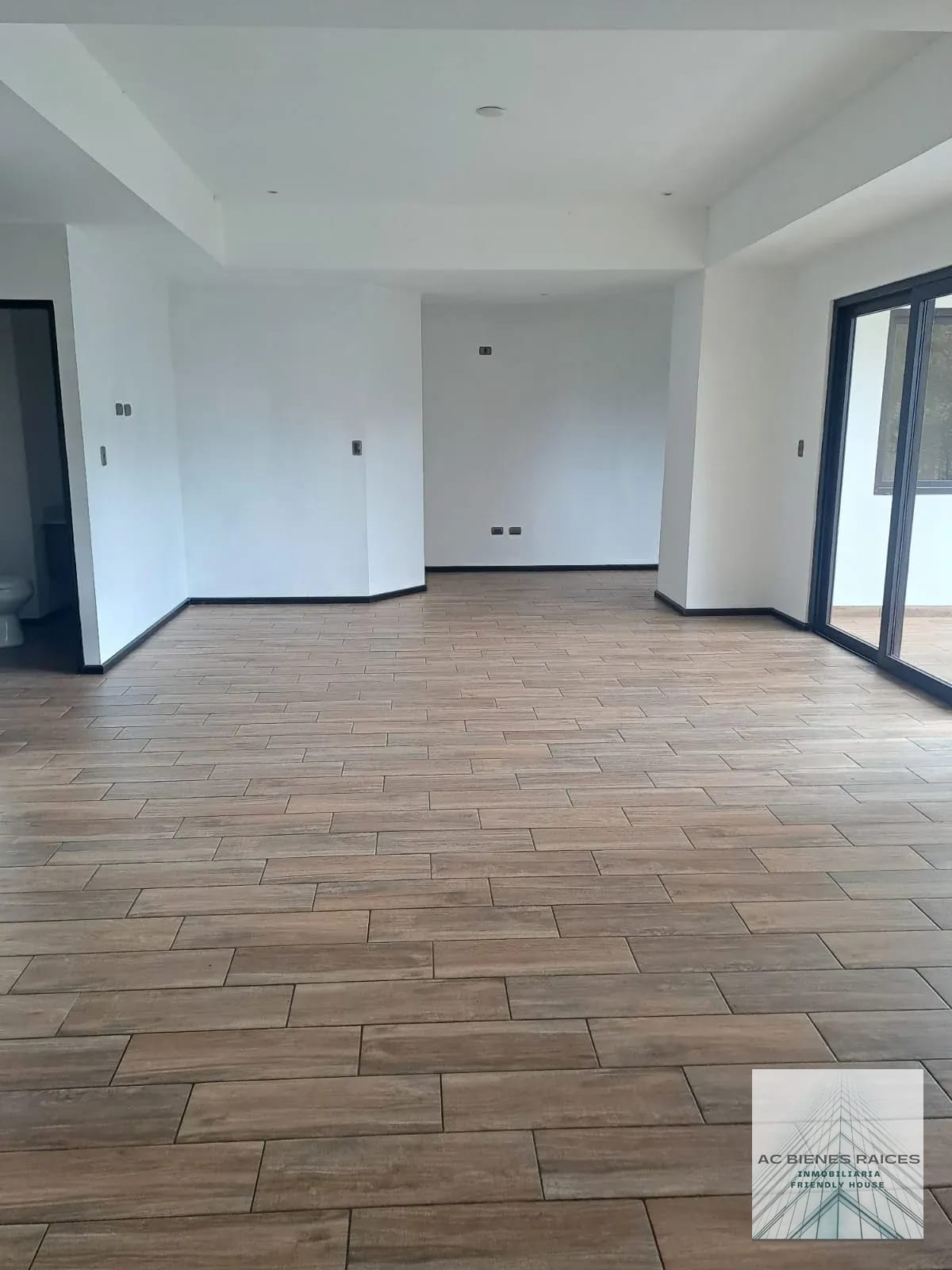 NATUR zona 16 sector Embajada USA — Apartamento en Alquiler en Zona 16, Guatemala, Ciudad — foto 1 de 17