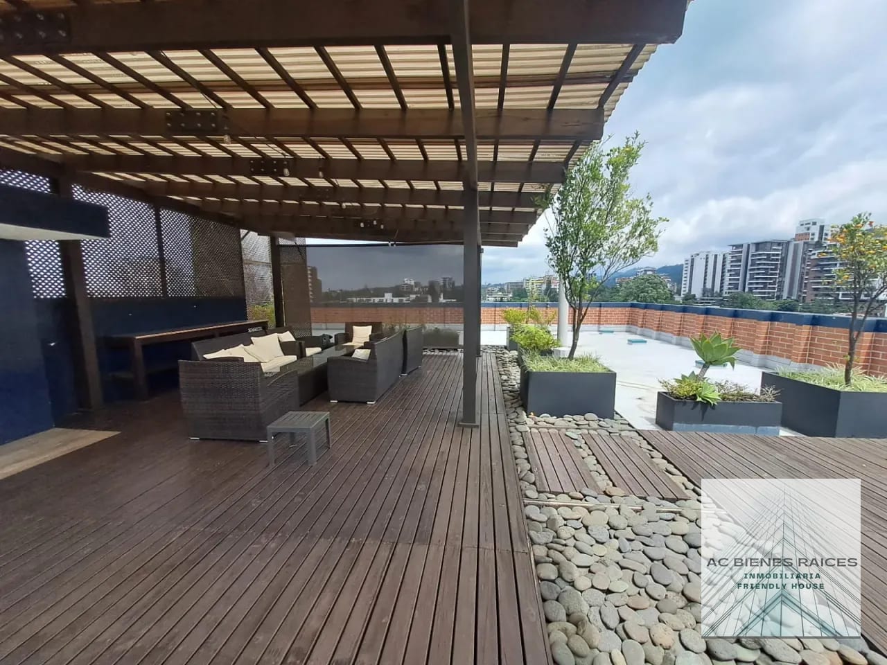 Renta apto VH2 con amplio balcón — Apartamento en Alquiler en Zona 15, Guatemala, Ciudad — foto 14 de 16