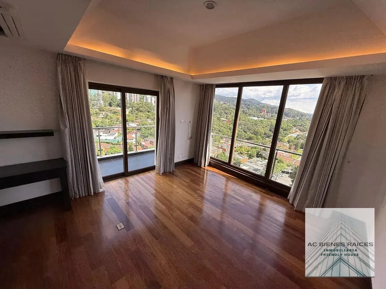 Espectacular Penthouse en la Herradura — Apartamento en Venta en La Herradura, Zona 15, Guatemala, Ciudad — foto 7 de 11