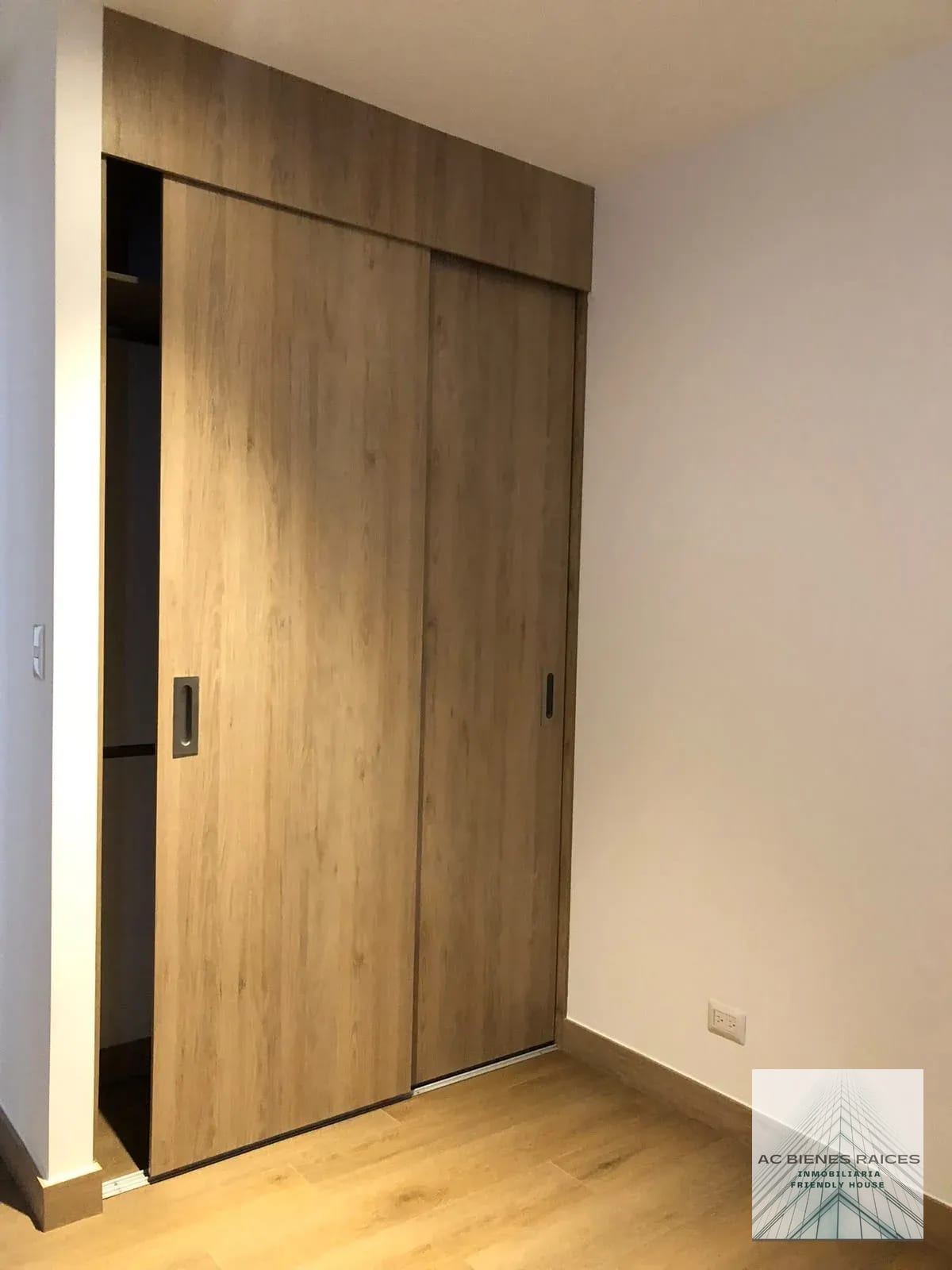 Renta apto en Triva Col El Maestro — Apartamento en Alquiler en Trivá, Zona 15, Guatemala, Ciudad — foto 7 de 9