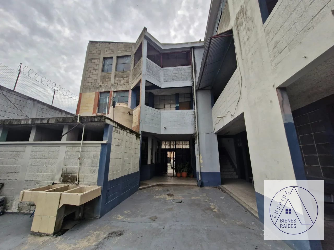 Zona 18 Atlantida ideal colegio, apartamentos, oficinas, bodega, etc. — Edificio en Venta en Carretera al Atlántico, Guatemala, Ciudad — foto 3 de 7