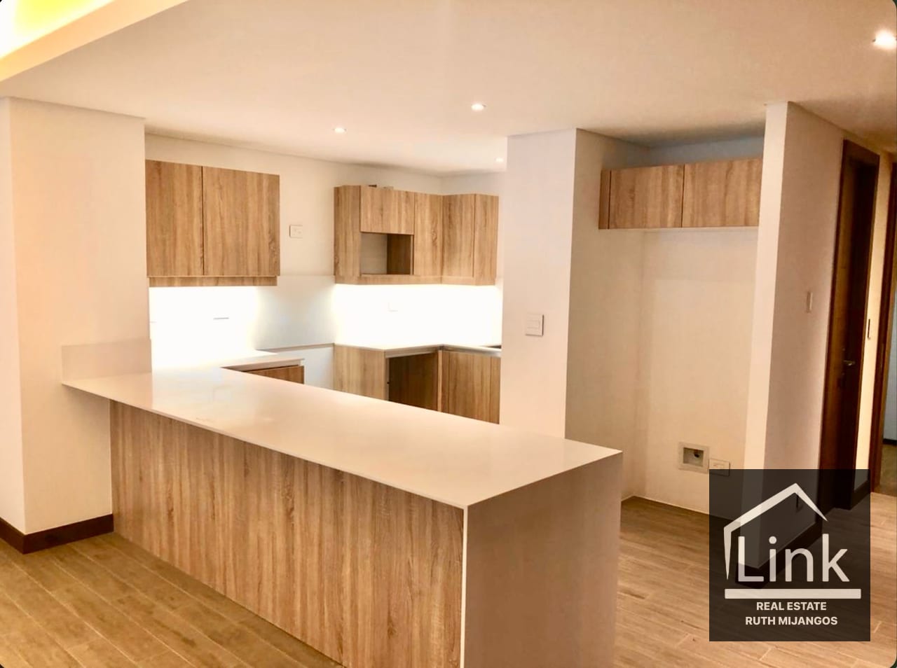 Venta De Apartamento zona 10 RESERVA OAKLAND — Apartamento en Venta en Reserva Oakland, Zona 10, Guatemala, Ciudad — foto 1 de 13