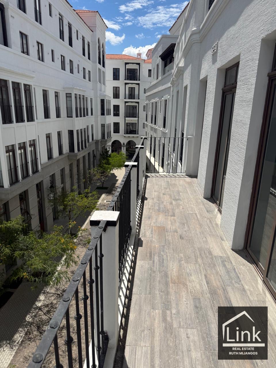Alquiler de Apartamento Lirios II Cayala Zona 16 — Apartamento en Alquiler en Lirios de Cayalá II, Zona 16, Guatemala, Ciudad — foto 6 de 9