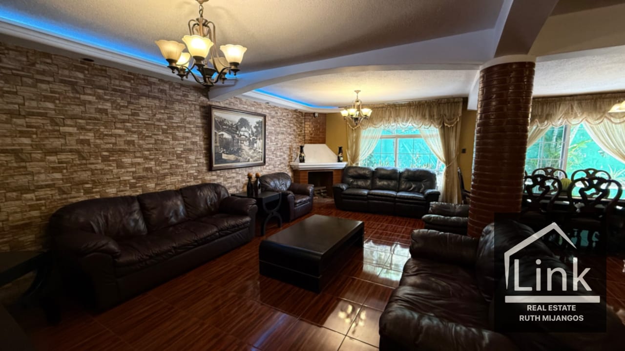 Preciosa Casa en Venta zona 8 de Mixco Condominio VISTA AL VALLE ORIENTE — Casa en Venta en Pinares de San Cristobal, Zona 8 Mixco, Guatemala, Ciudad — foto 4 de 14