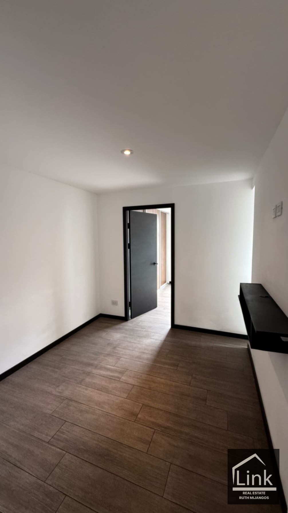 Espectacular Apartamento en Venta Zona 10 EDIFICIO IQ10 — Apartamento en Venta en IQ10, Zona 10, Guatemala, Ciudad — foto 10 de 11